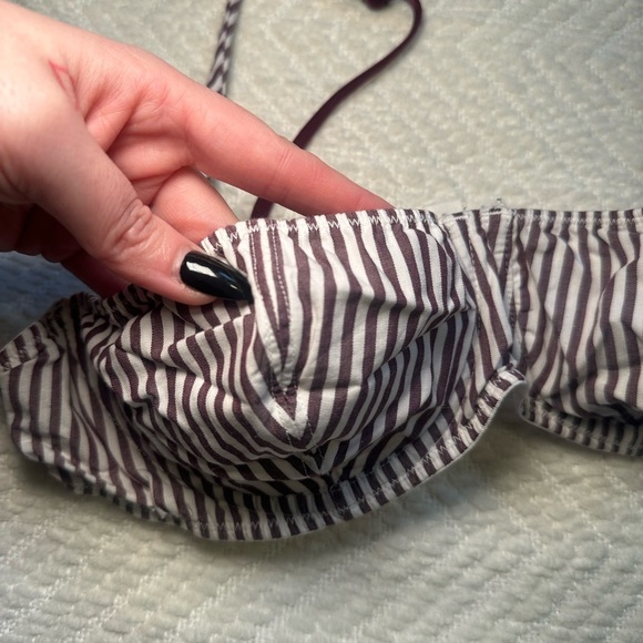 Victoria's Secret Striped Bra - Picture 4 of 7